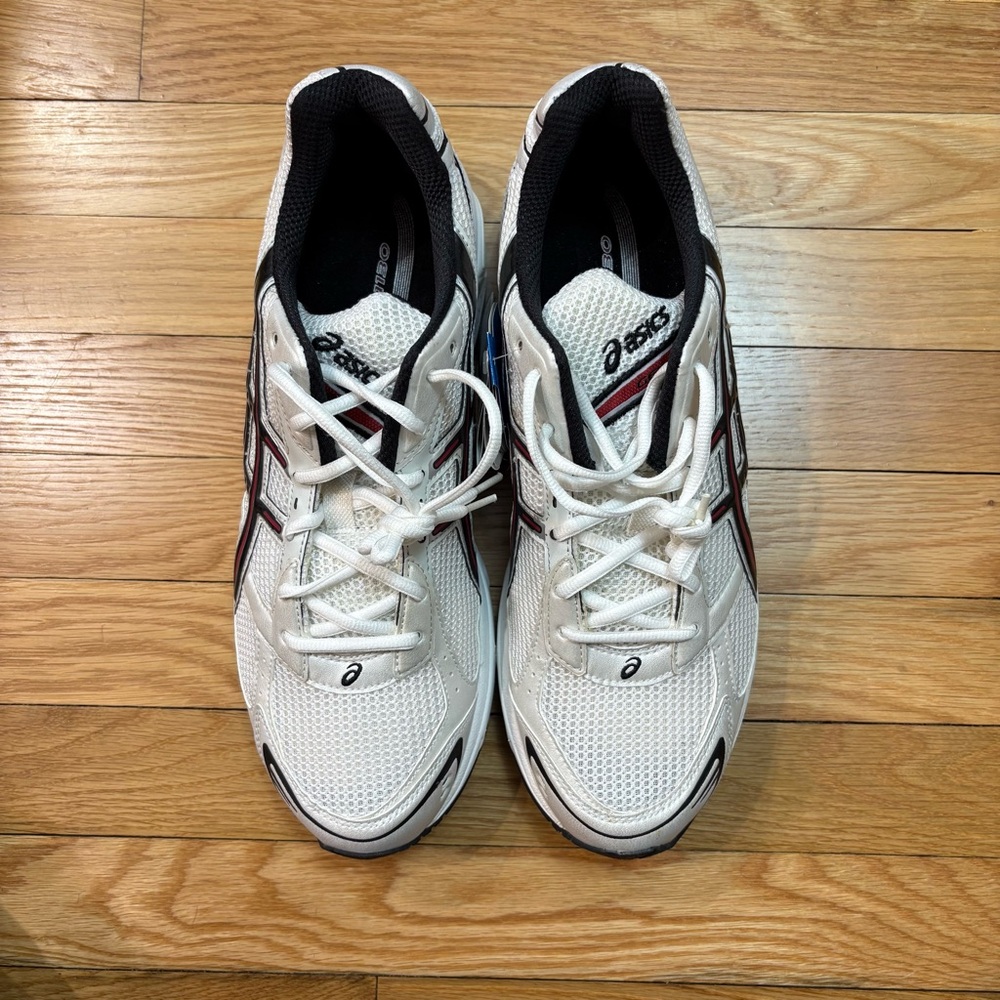 NWT!  Vintage ASICS Gel-1130 in white, red, and black.  Size 11. No box. - Picture 3 of 6